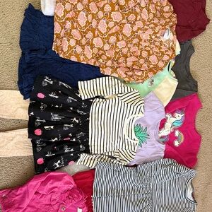 Girls 2T Fall/Winter Clothing Bundle – 17 pieces